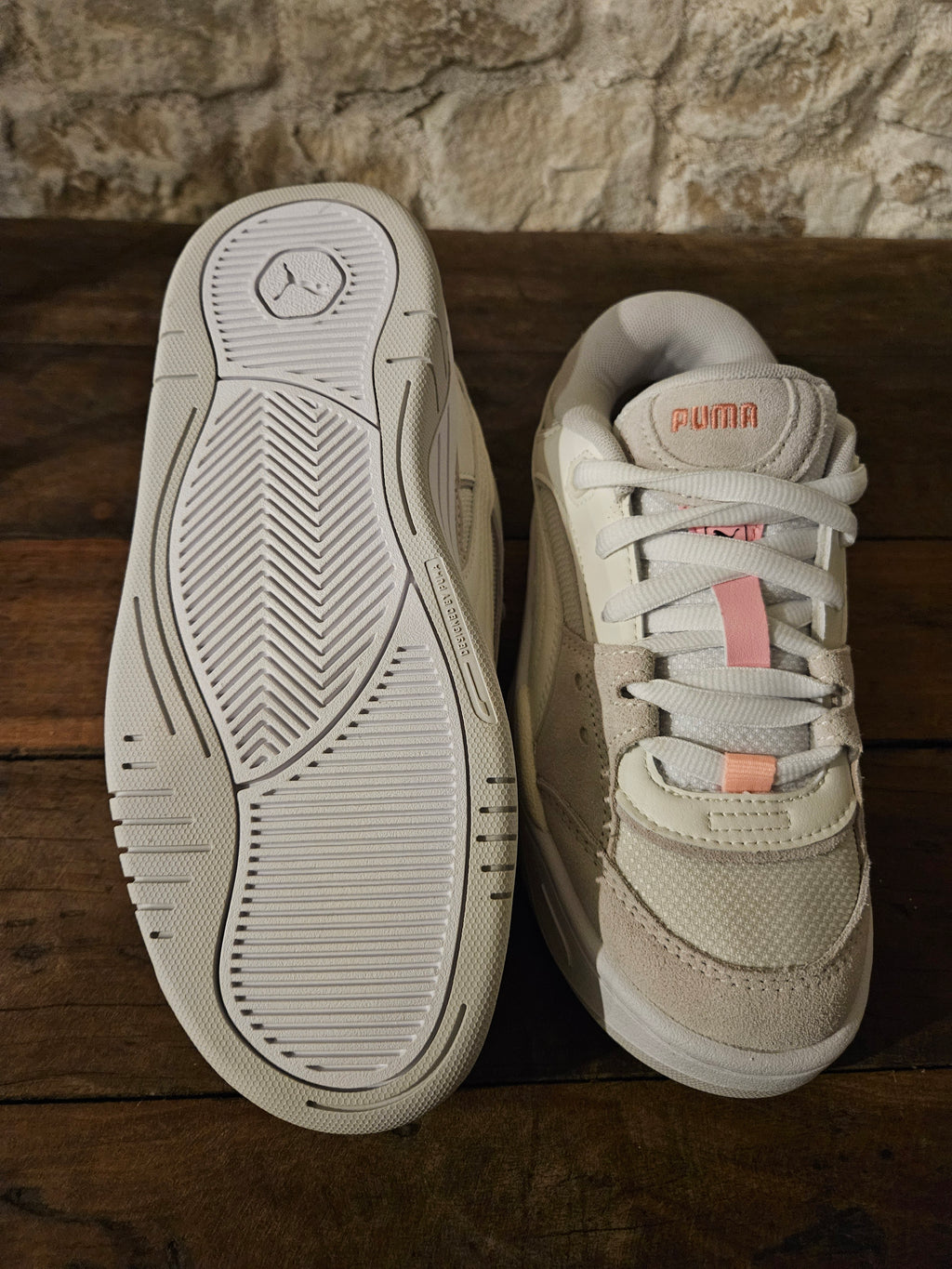 Baskets Puma Blanches Liseré Rose - Pointure 37 - FIN DE SÉRIE
