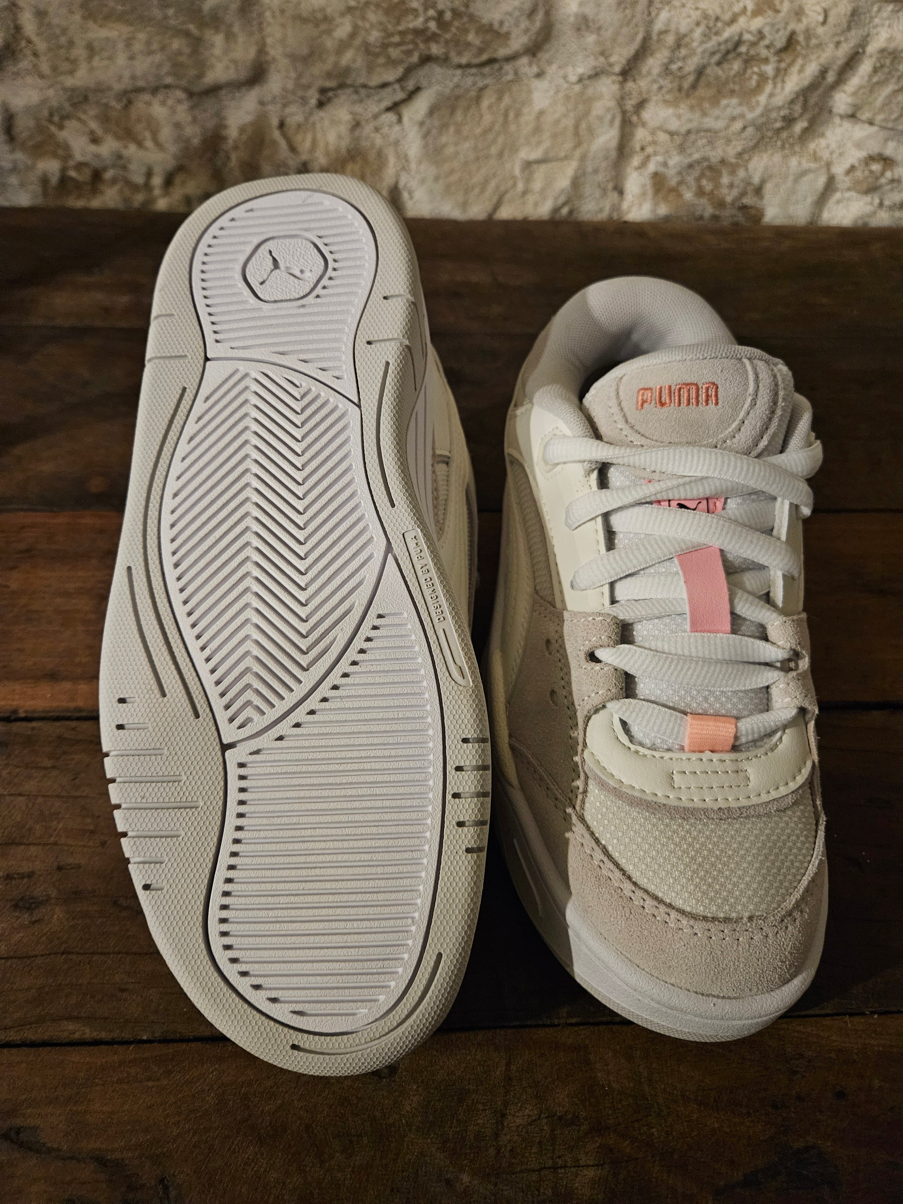 Baskets Puma Blanches Liseré Rose - Pointure 37 - FIN DE SÉRIE