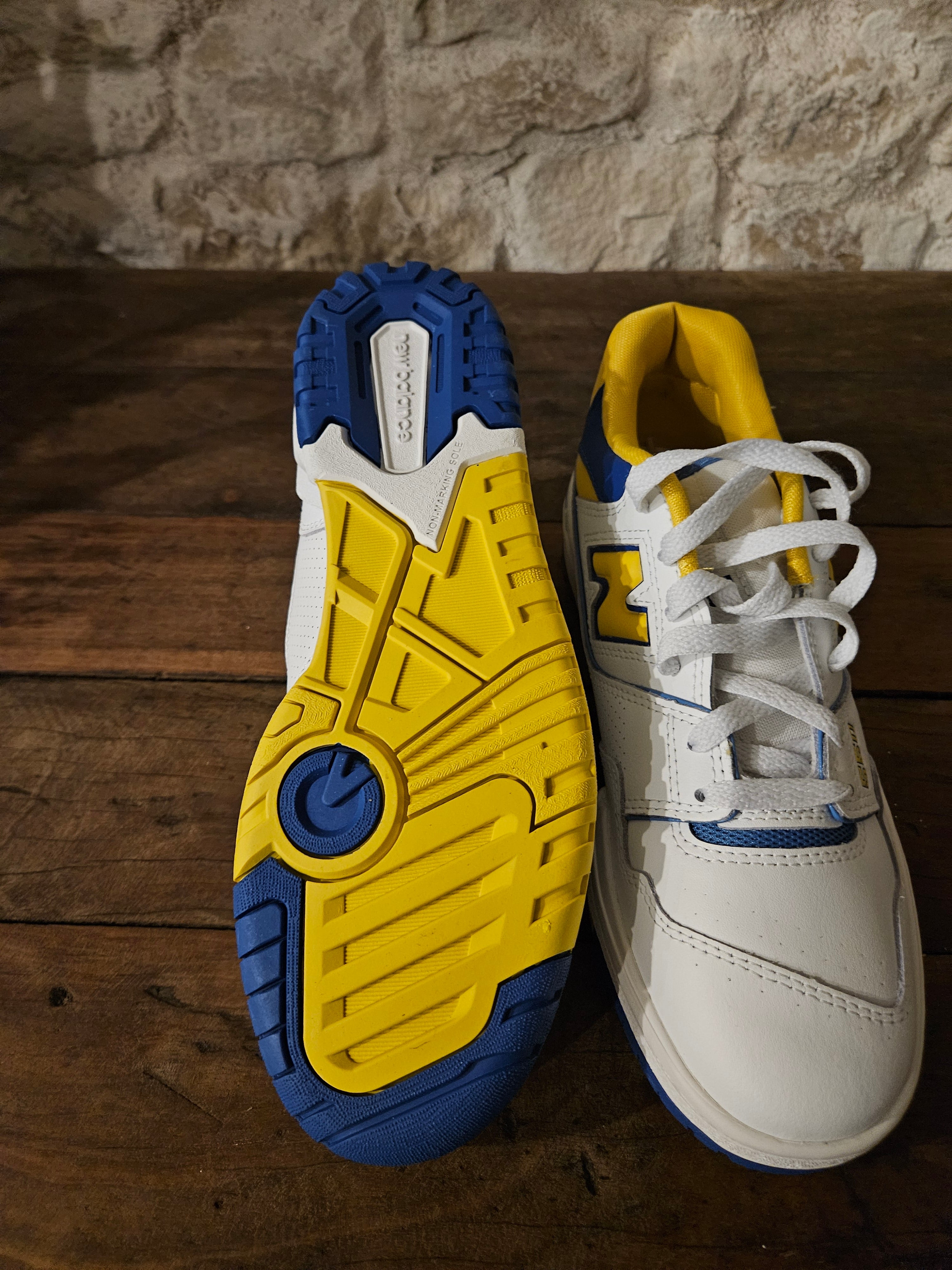 Baskets New Balance Blanches Jaune Bleu - Pointure 40 - FIN DE SÉRIE